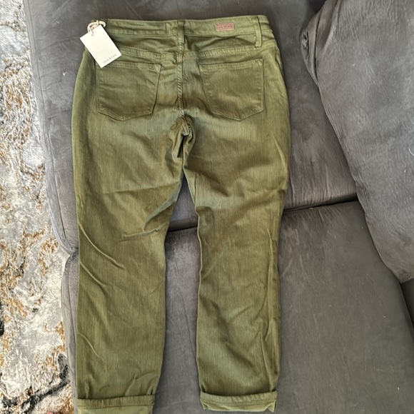 5/$20 Lila Ryan size 28P cropped rolled hem skinny jeans, color Fern, NWT - Picture 4 of 6
